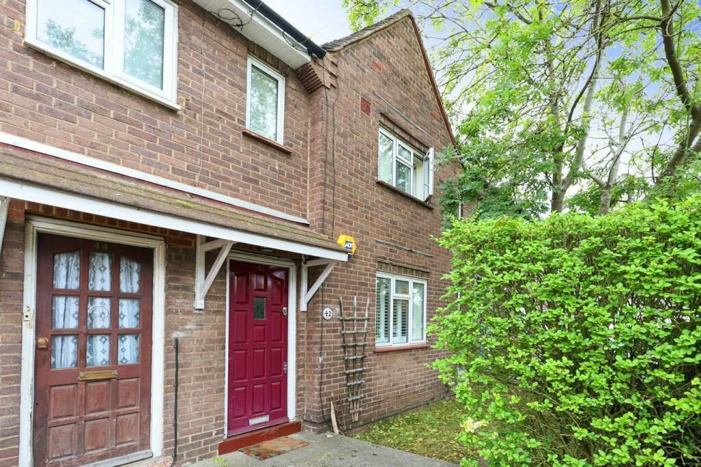 3 bed terraced house