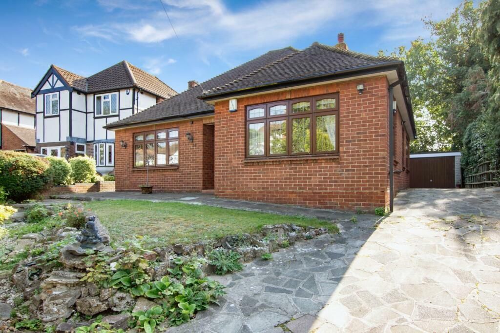 3 bed detached bungalow