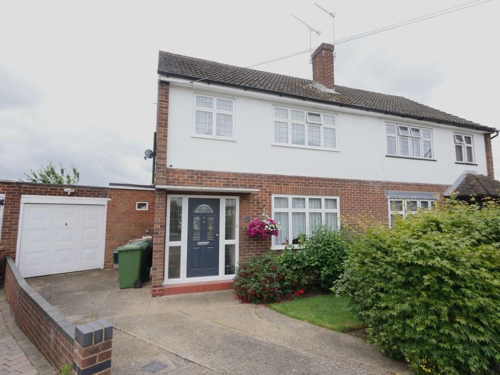 3 bed semi-detached house