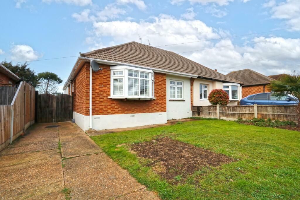 3 bed semi-detached bungalow