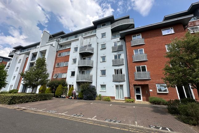 Stanton House, Coxhill Way... 2 bed flat for sale