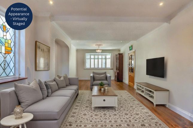 Upper Brentwood Road, Romford, RM2 5 bed detached house for sale