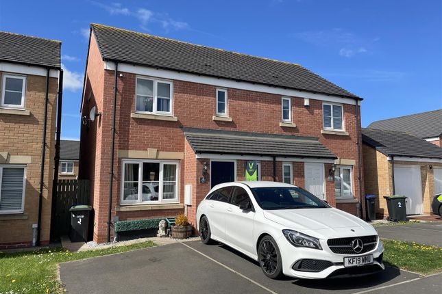 Highgrove Court, Newfield, Chester Le... 3 bed semi