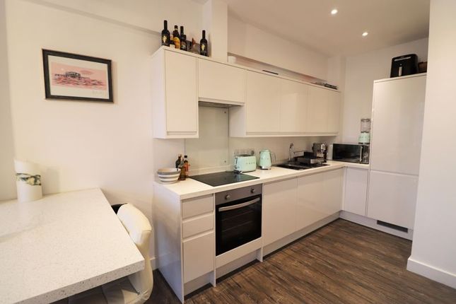 The Causeway, Worthing 1 bed flat for sale