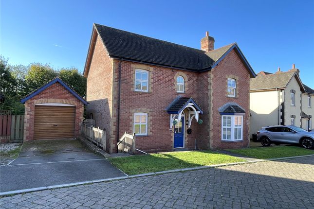 St. Pauls Drive, Devon EX22 5 bed detached house for sale