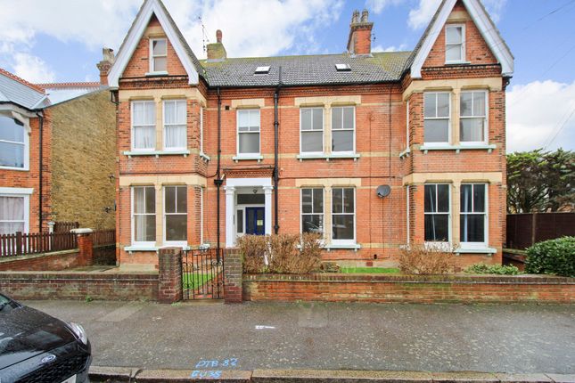 2 bed flat