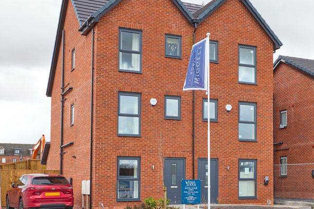 3 bed mews