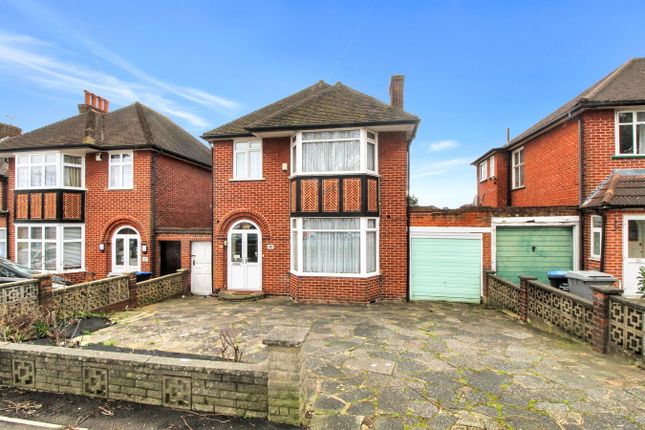 Beverley Drive, Edgware, HA8 3 bed detached house for sale