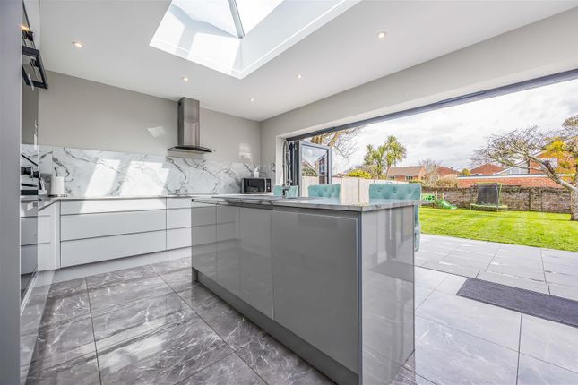 Fourth Avenue, Havant PO9 4 bed detached house for sale