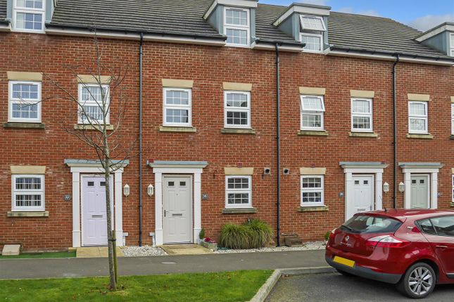 Blackbourne Chase, Littlehampton BN17 4 bed townhouse for sale