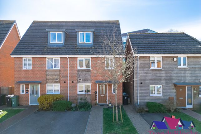3 bed semi-detached house