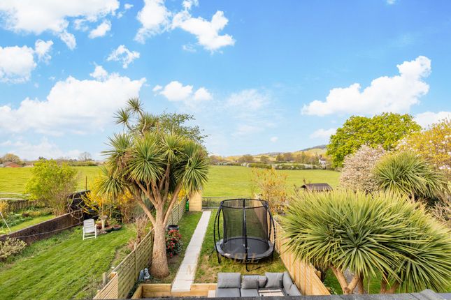 Trindles Road, Redhill RH1 4 bed terraced house for sale