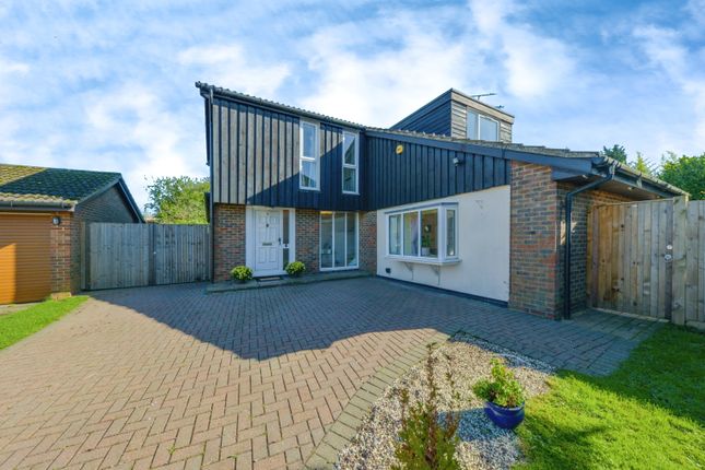 4 bed detached house