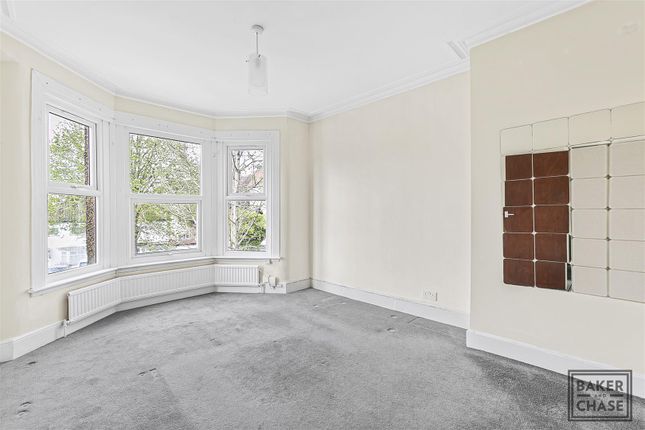 St. Marks Road, Enfield EN1 2 bed maisonette for sale