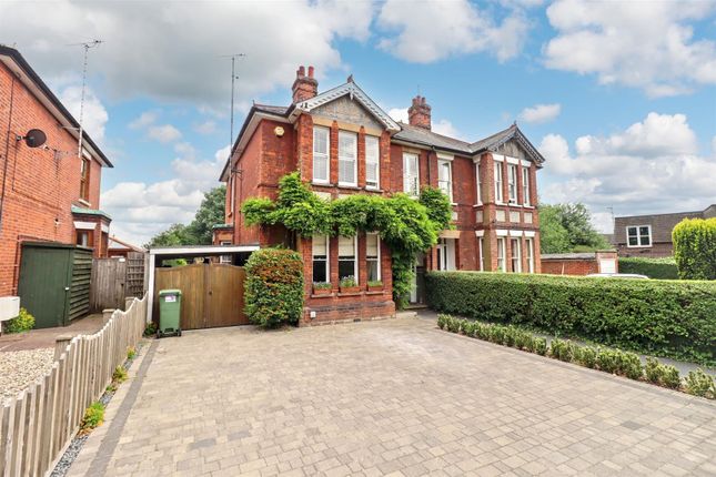 4 bedroom semi-detached house for sale