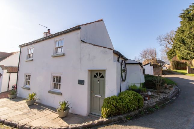 2 bedroom detached house for sale