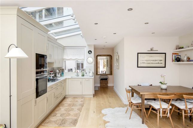 Webb's Road, London, SW11 2 bed apartment for sale