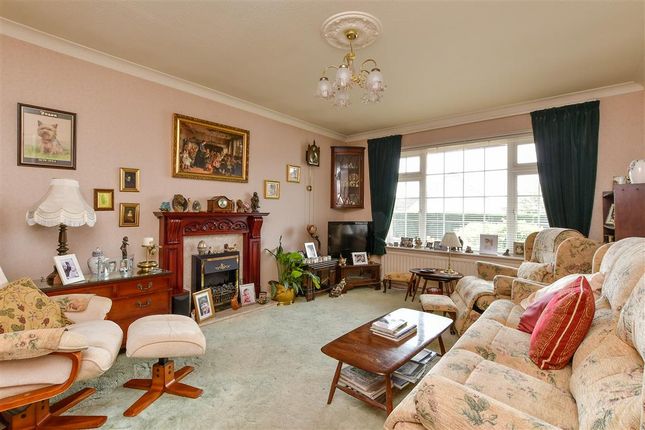 3 bed detached bungalow