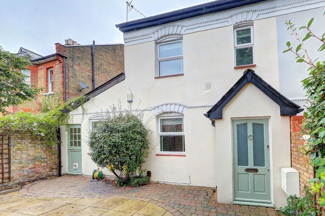 Church Road, Teddington TW11 1 bed house for sale