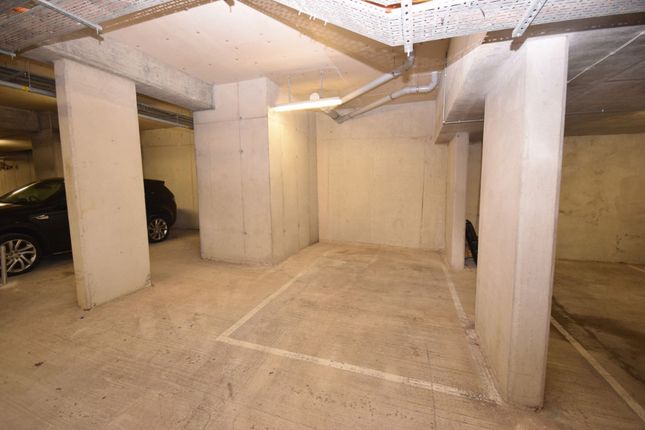 Weston Gait, Edinburgh, EH11 Parking for sale