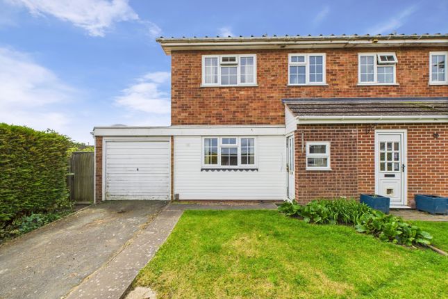 3 bedroom semi-detached house for sale