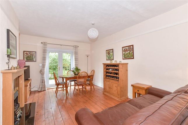 4 bedroom link detached house for sale