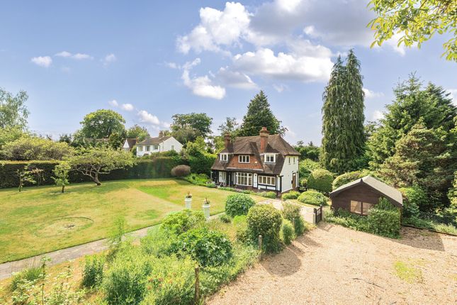 Guildford Road, Chertsey, KT16 3 bed detached house for sale
