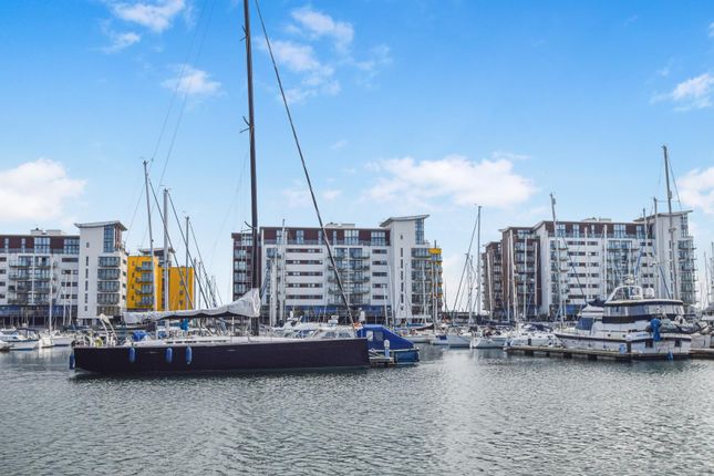 Midway Quay, Eastbourne BN23 3 bed penthouse for sale
