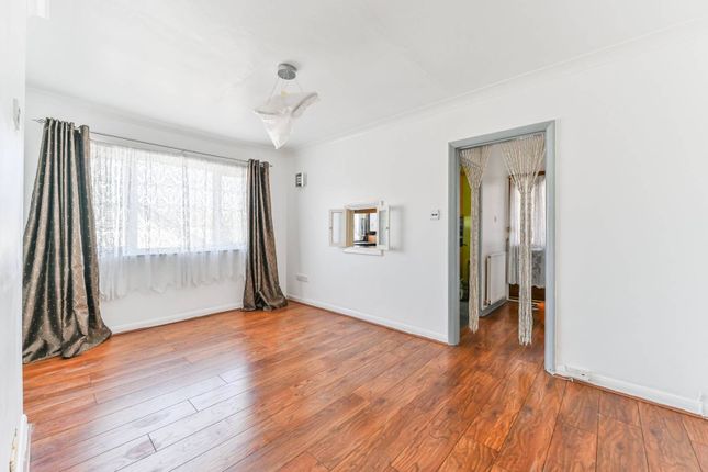 2 bed maisonette