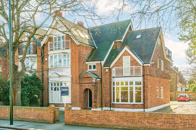 Hampton Road, Twickenham TW2 1 bed flat for sale
