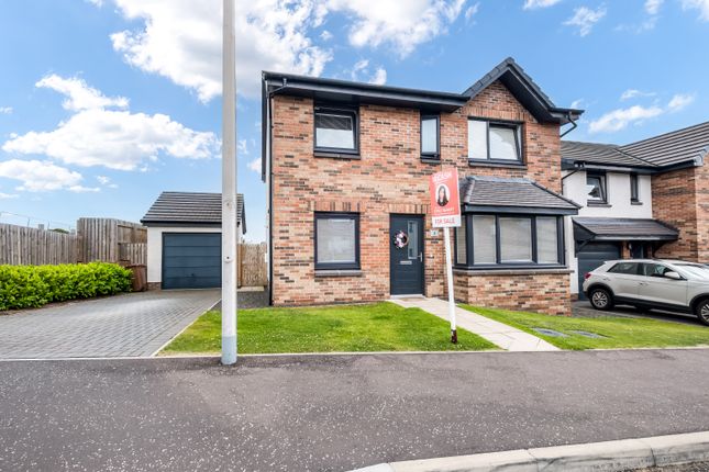 4 bed detached house