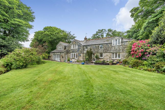 5 bed detached house