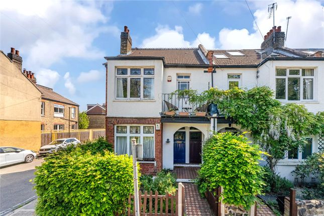 2 bed maisonette