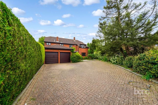 High Pastures, Chelmsford CM3 4 bed detached house for sale