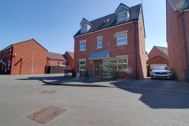 Windfall Way, Gloucester 4 bed detached house for sale