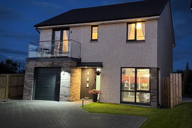 4 bed detached house