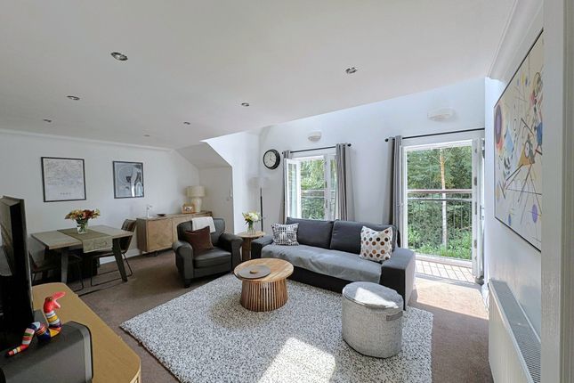 Fennyland Lane, Kenilworth 3 bed apartment for sale