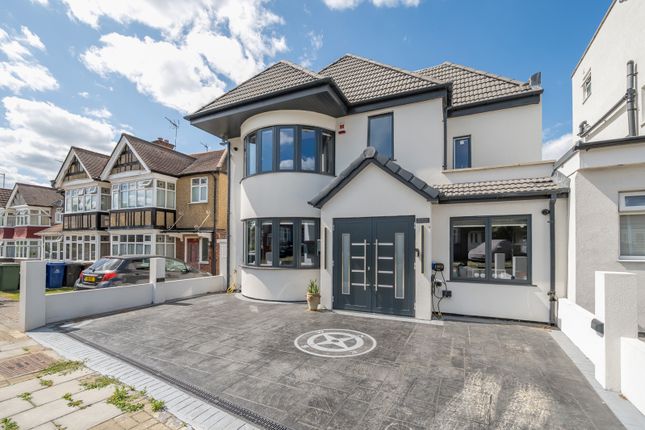 7 bed detached house