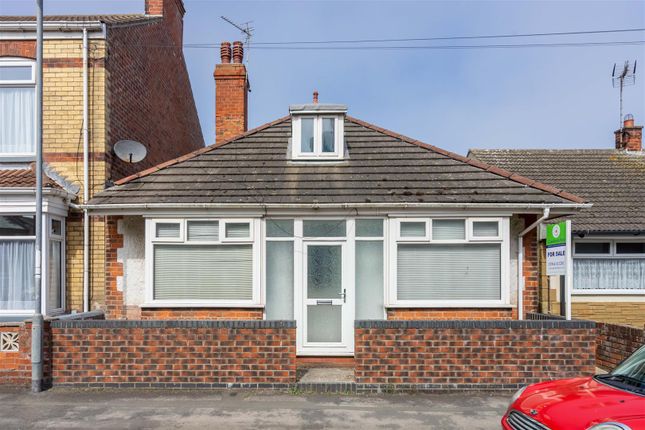 2 bedroom terraced bungalow for sale