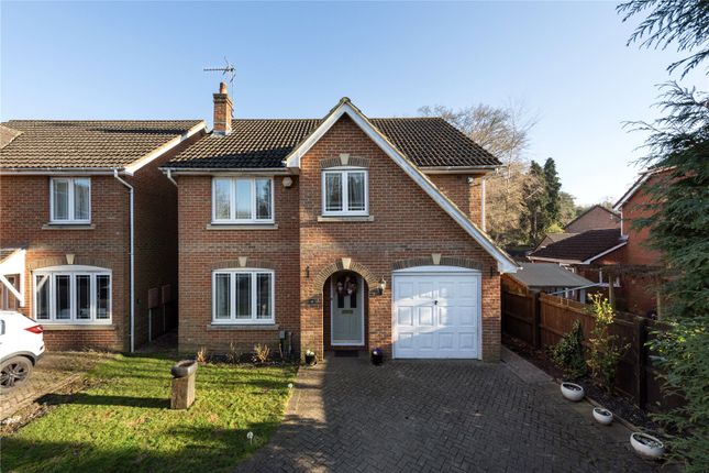 Cavell Way, Woking GU21 4 bed detached house for sale