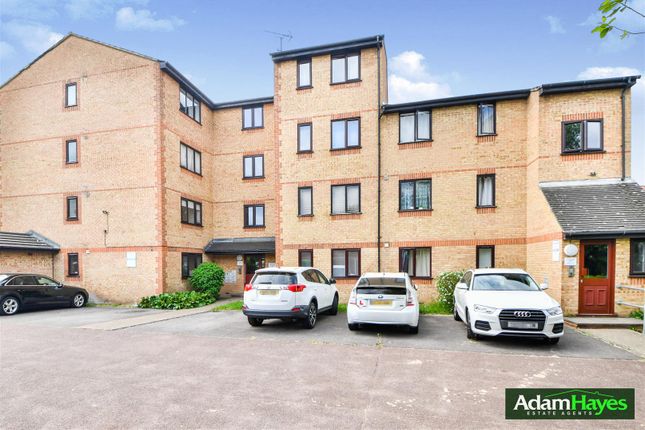 Taunton Drive, London N2 Studio for sale
