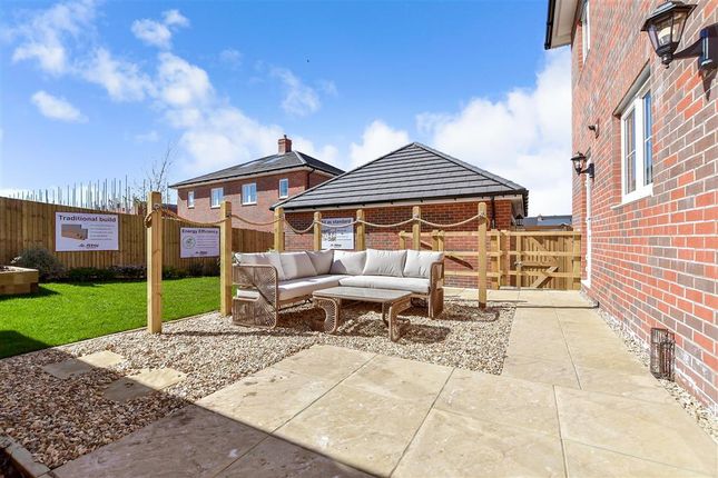 4 bed detached house