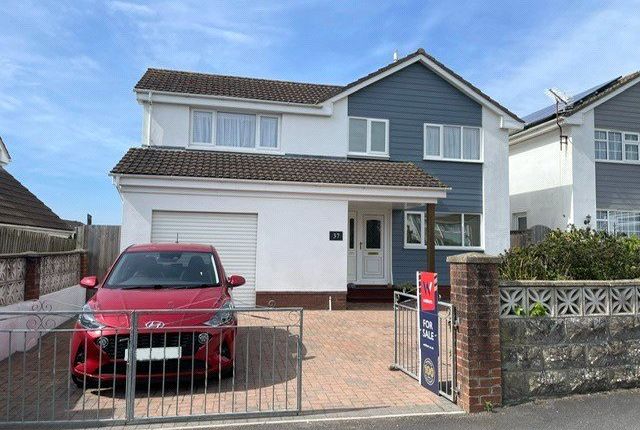 4 bed detached house
