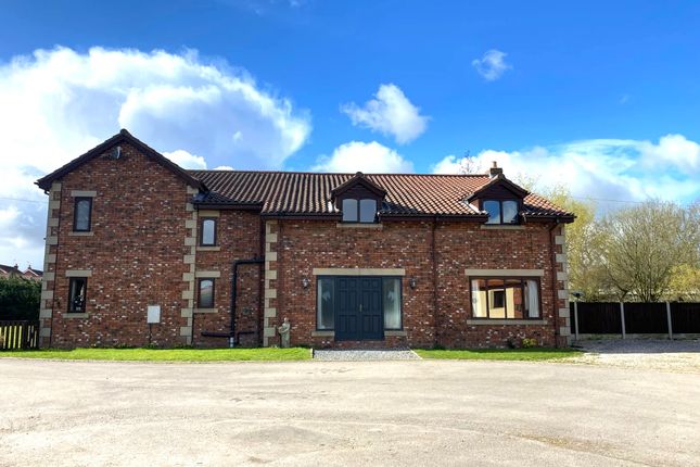 Moss SOUTH YORKSHIRE 4 bed equestrian property for sale