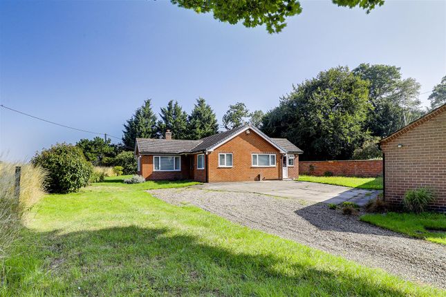 Shelton, Newark NG23 3 bed detached bungalow for sale