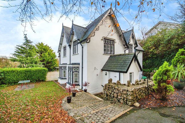 3 bed semi-detached house