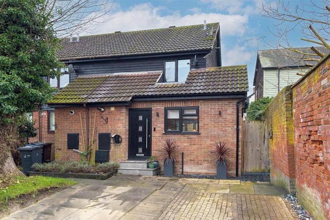 2 bed end terrace house