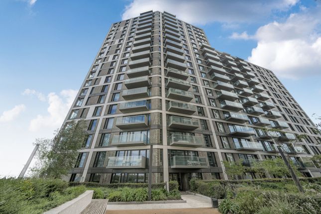 Duke of Wellington Avenue, London 2 bed apartment for sale