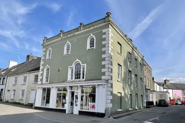 5 Bedroom Commercial Property