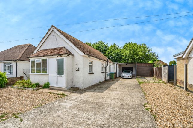 2 bed detached bungalow